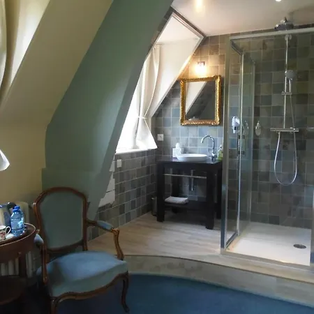 Chateau De Launay Bed and breakfast 3*