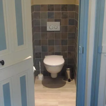 Chateau De Launay Mery-Corbon