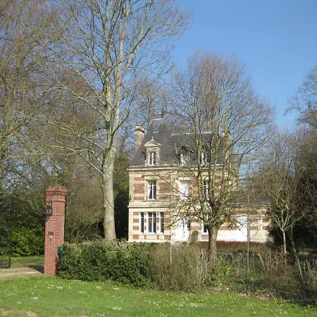 Chateau De Launay 3*