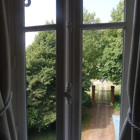 Chateau De Launay 3*