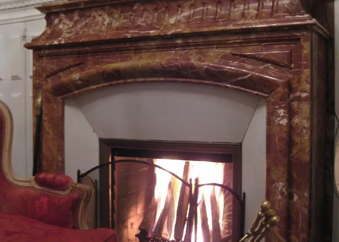 Chateau De Launay Bed and breakfast