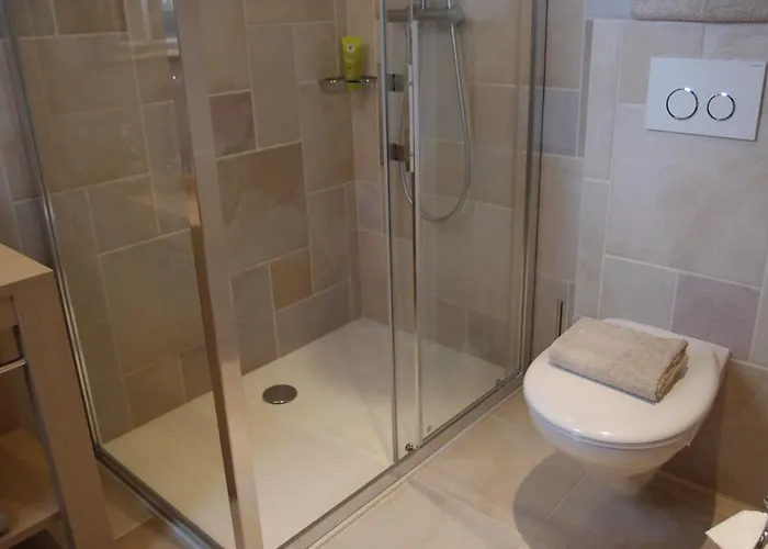 Chateau De Launay Bed and breakfast