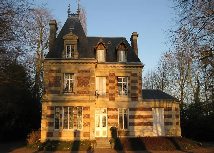 Chateau De Launay