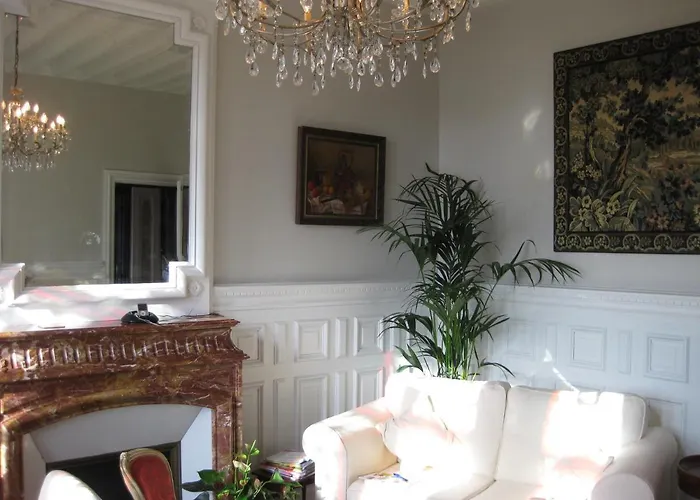 Chateau De Launay 3*